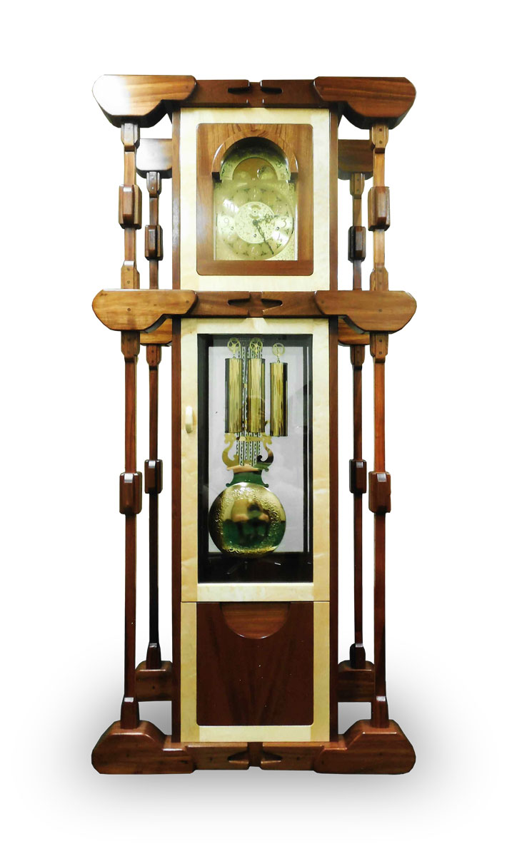 picture of a wooden grandfather clock